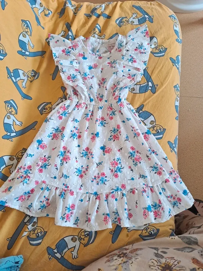 Jolie robe