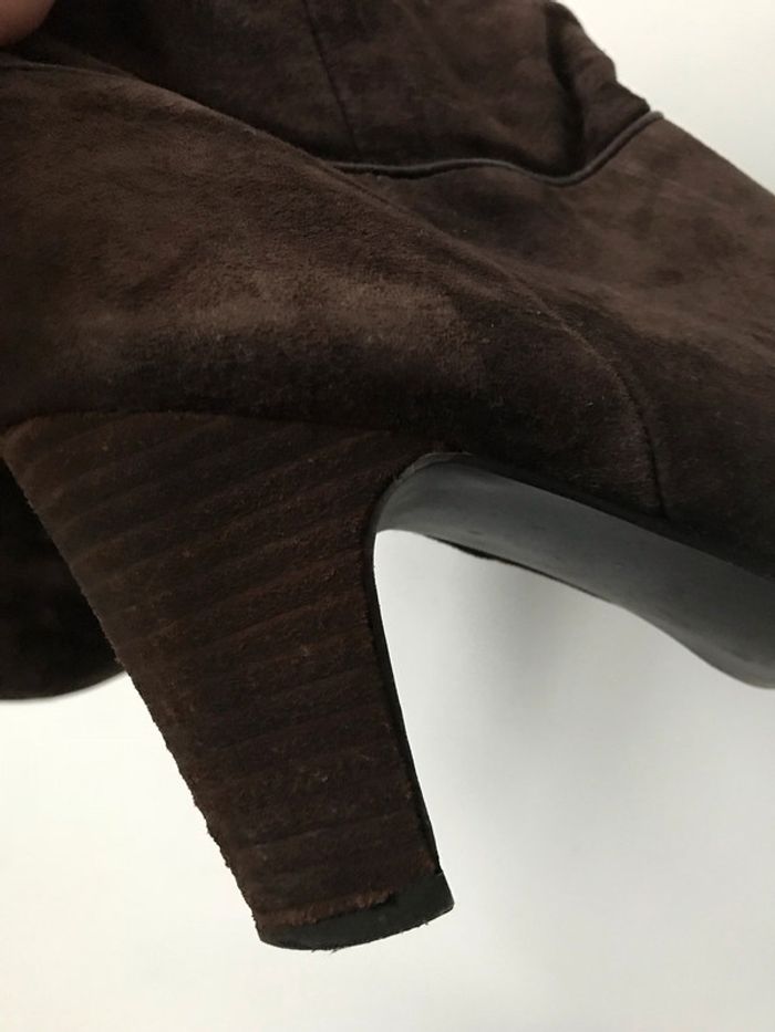 Bottes en daim marron à talons - photo numéro 3