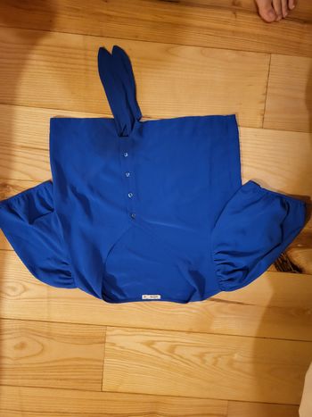 Thee shirt bleu électrique 