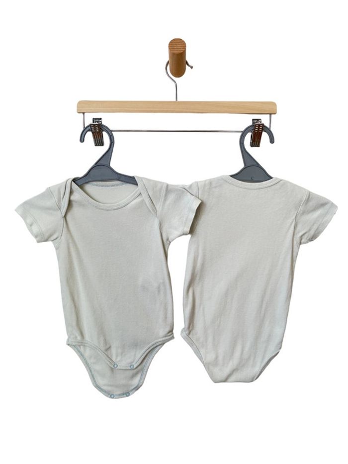 LOT DE 2 bodies à manches courtes (body) - Kiabi 18 mois - photo numéro 4