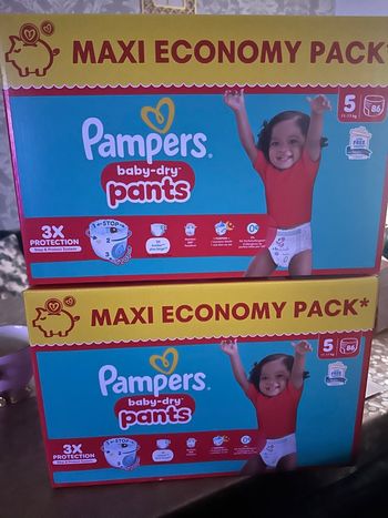 Pampers couches bébé