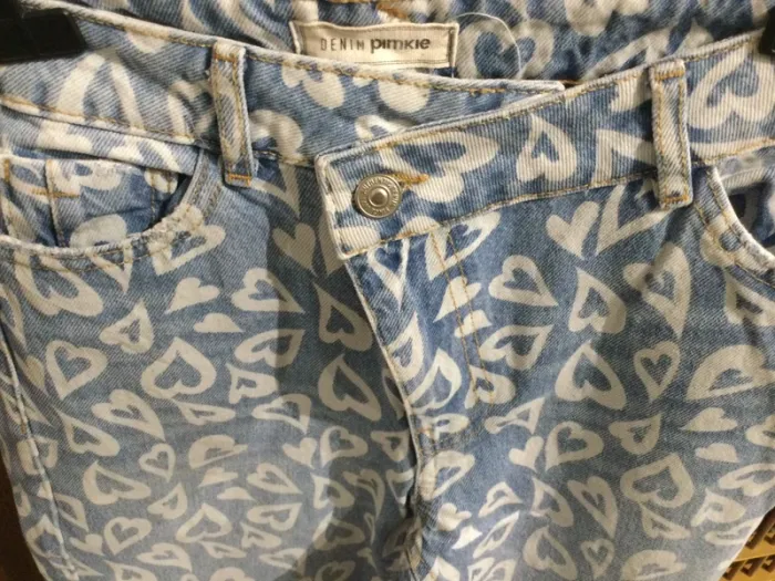 Jeans wide legs à motifs coeur T32 - photo numéro 3