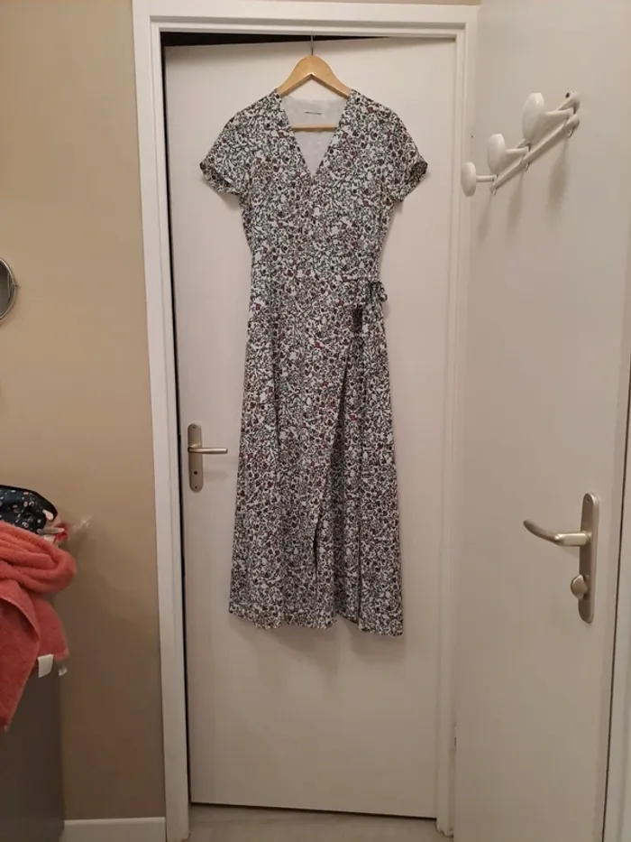 Robe IKKS Taille 36