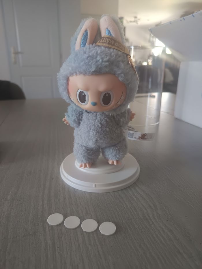 Vitrine socle pour labubu - photo numéro 4