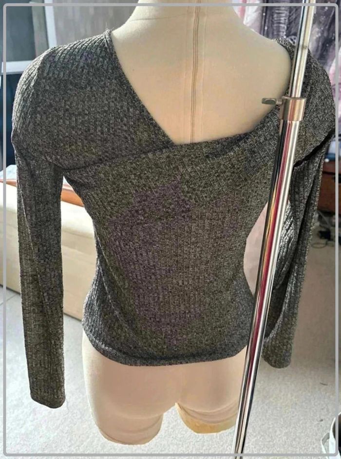 Tres  jolie t  shirt  taille  S - photo numéro 3