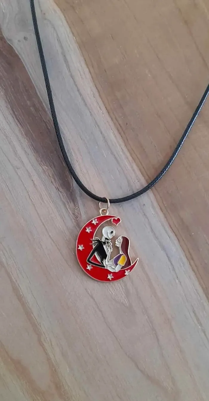 Collier avec pendentif Jack et Sally