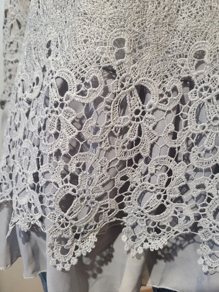 Blouse dentelles - photo numéro 3