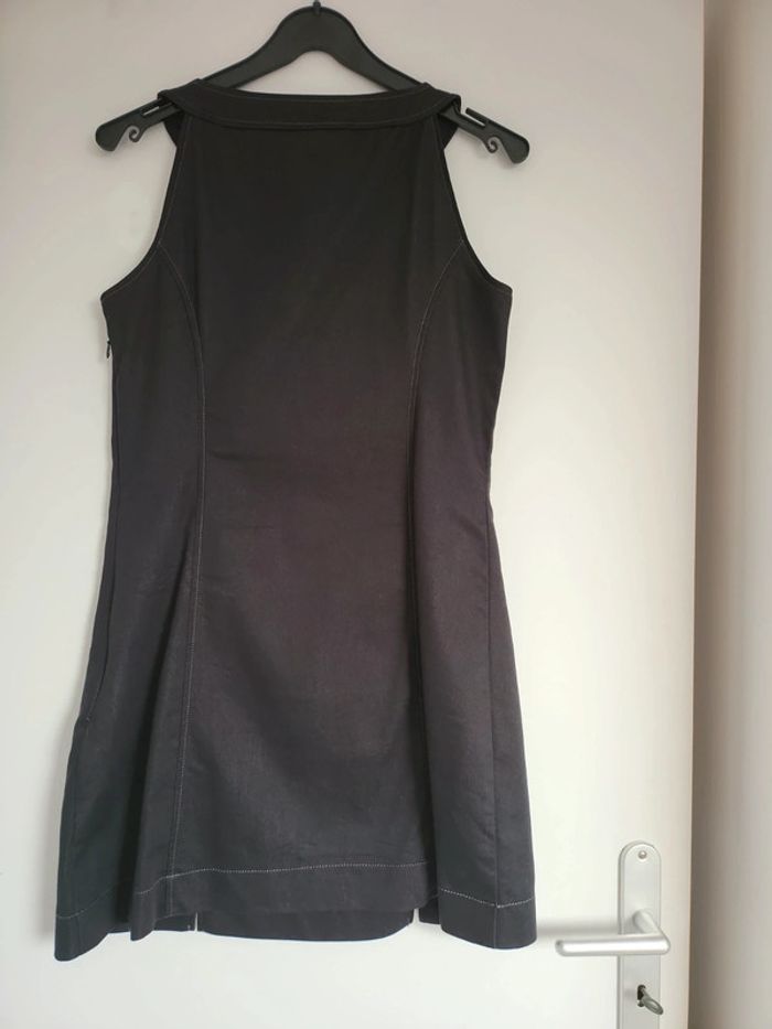 Robe femme t.42 très bon état - photo numéro 2