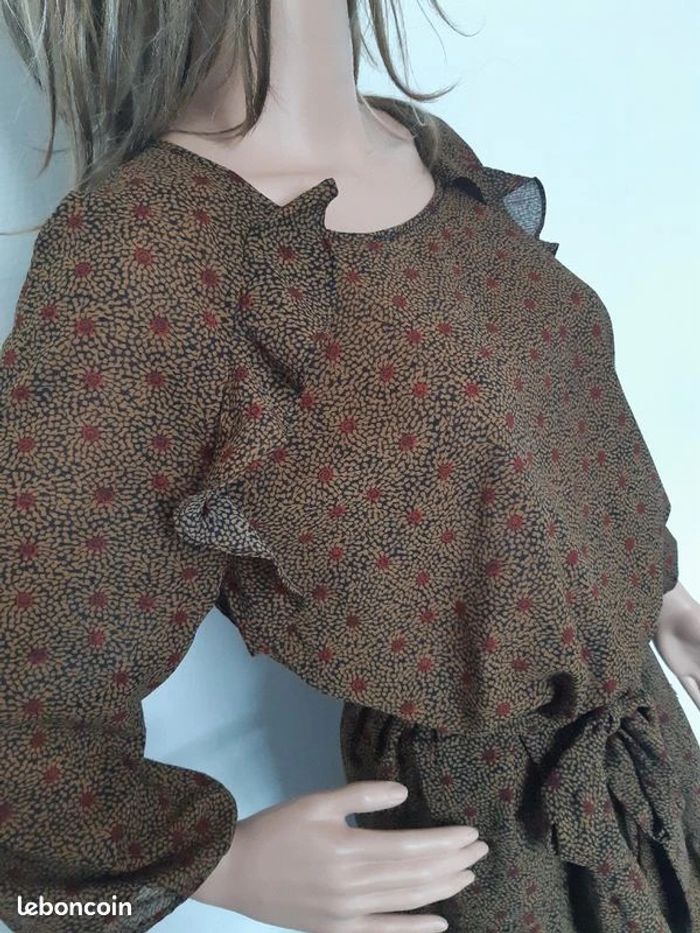 Ba§sh robe T.40 en tbe - photo numéro 2