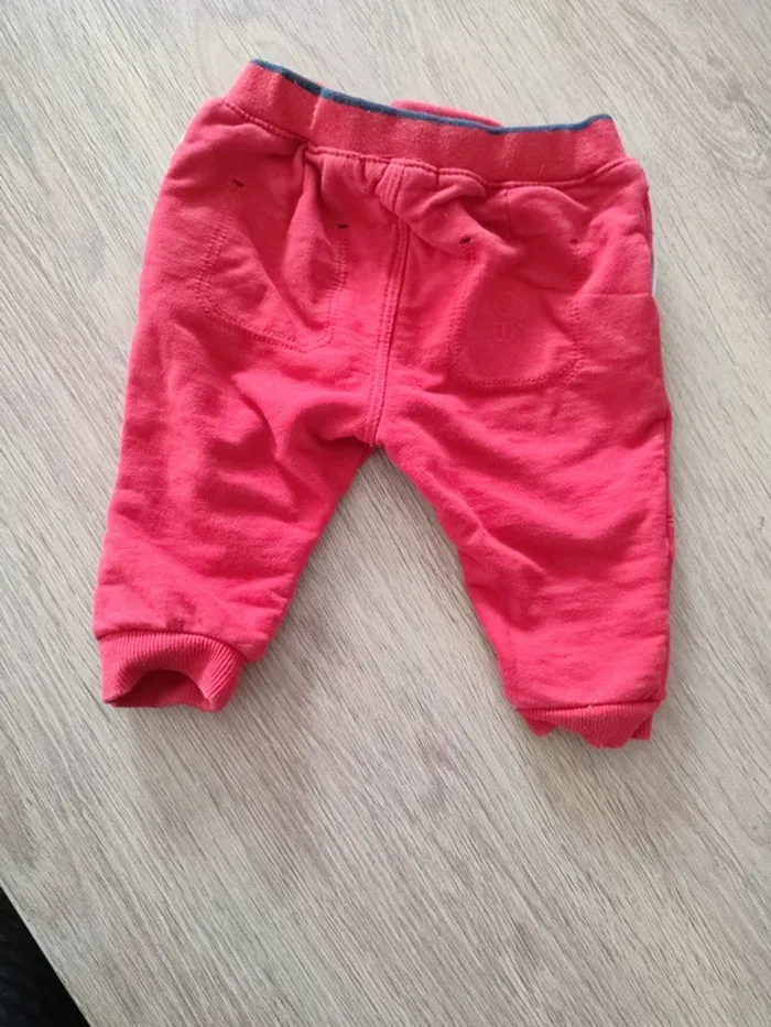 Pantalon 6 mois - photo numéro 2