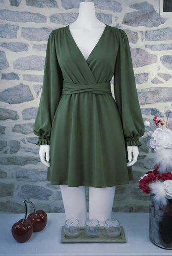 Robe patineuse manches longues ballons vert militaire Femme taille 54 marque Asos 🪷 