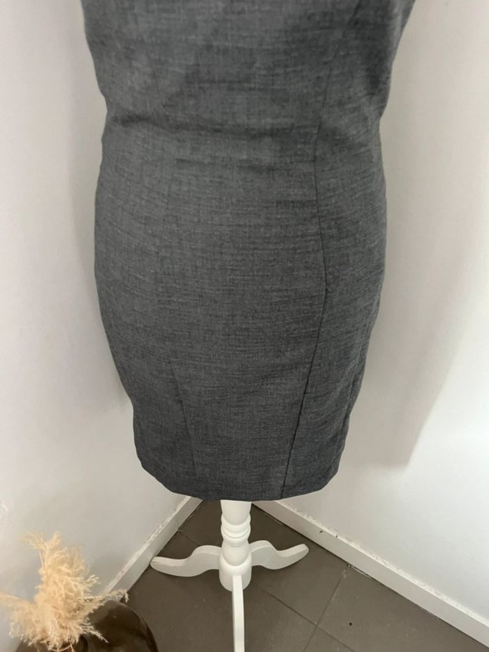 Robe cintrée grise H&M M - photo numéro 2