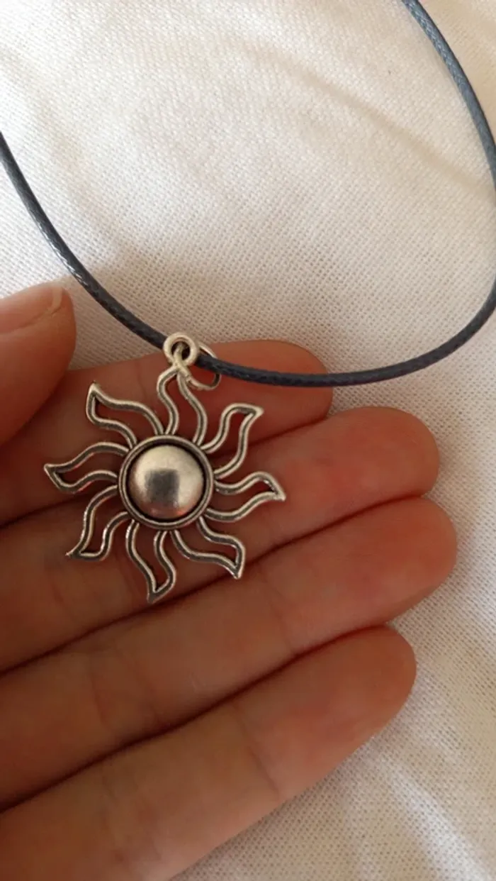 Collier soleil 🔸 neuf - photo numéro 5