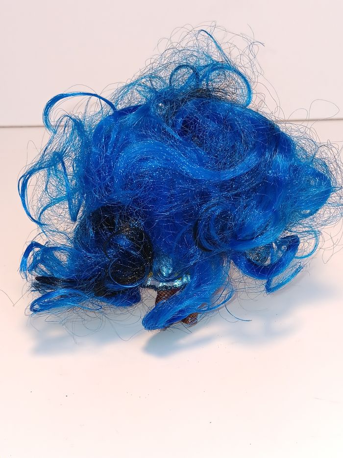 LOL Surprise Hair Hair Hair Poupées Série 2 
Poupée et ensemble compris - photo numéro 2