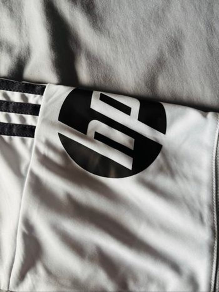 Maillot du réal de Madrid - photo numéro 6
