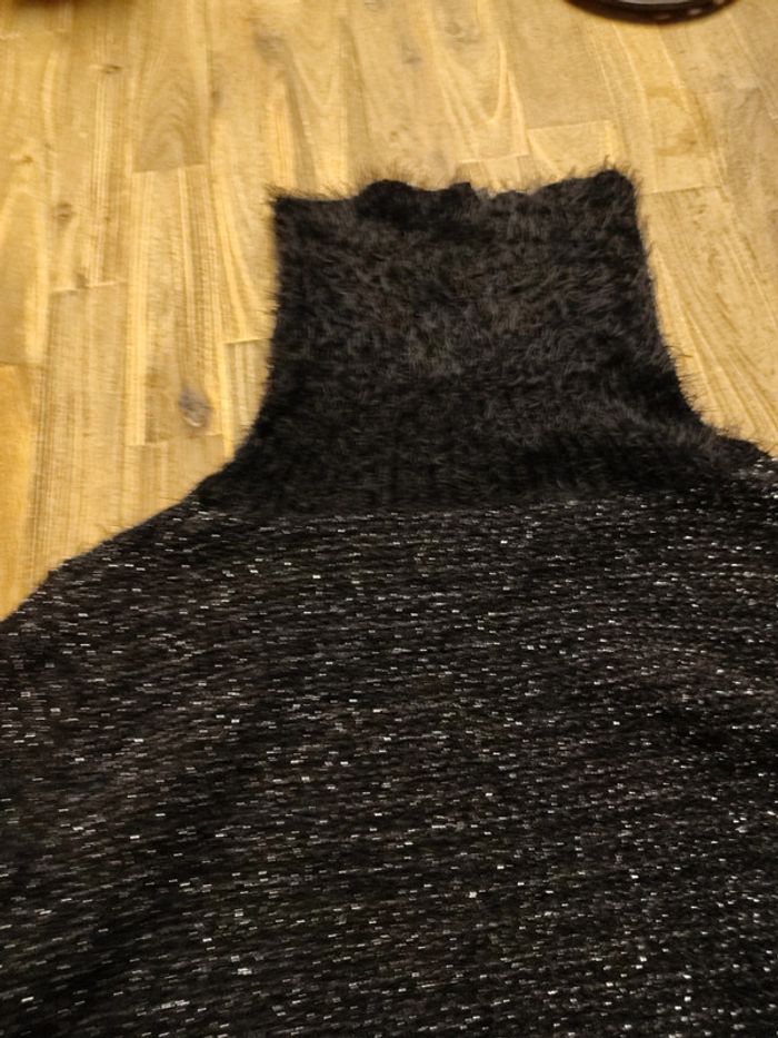 Pull très doux col roulé taille 5 - photo numéro 2