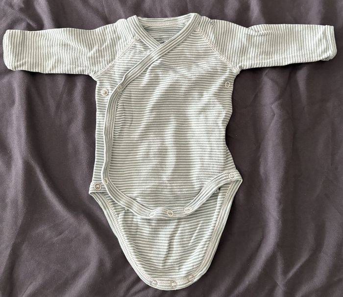 Lot 5 bodys Petit Bateau - photo numéro 3