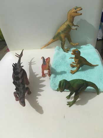 Lot de dinosaures