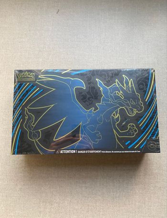 Coffret ultra premium pokémon flammes fantasmagoriques - photo numéro 2