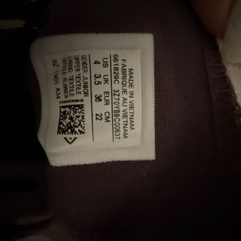 Converse violet