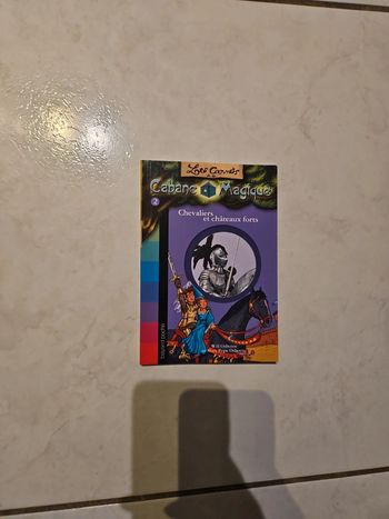 Livre cabane magique n°2 Chevaliers et châteaux forts Neuf u41