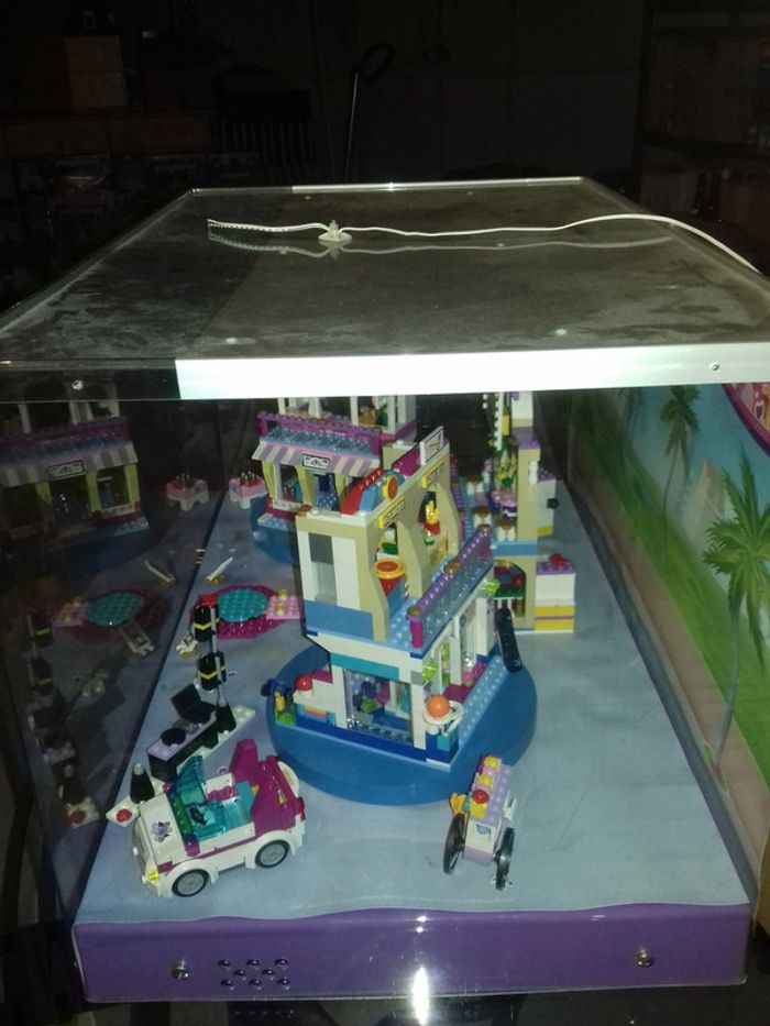 Rare vitrine lego friends - photo numéro 2