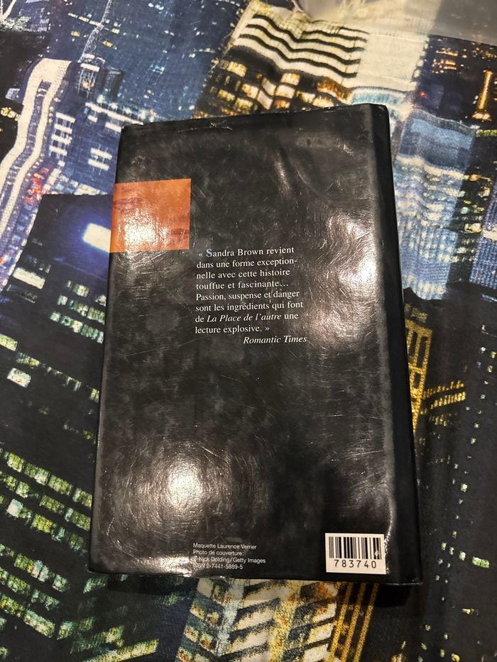 Livre la place de l’autre - photo numéro 4