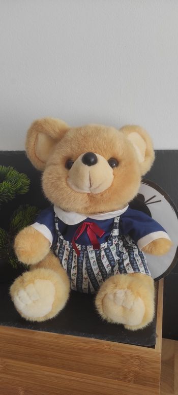 doudou peluche ours jemini marron beige bleu rayure noeud salopette Fleur Blanc