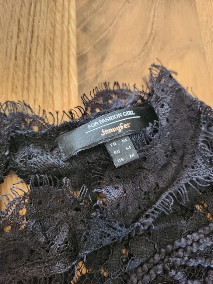 Top crop top Tee-shirt court Jennyfer noir taille 38 M en excellent état dentelle - photo numéro 3