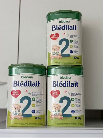 3 boîtes de lait 2 eme âge