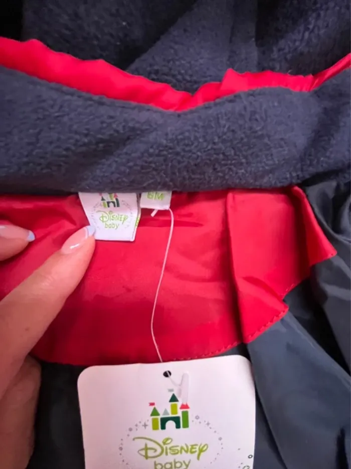 Doudoune Disney Baby Taille 6 mois neuve - photo numéro 5