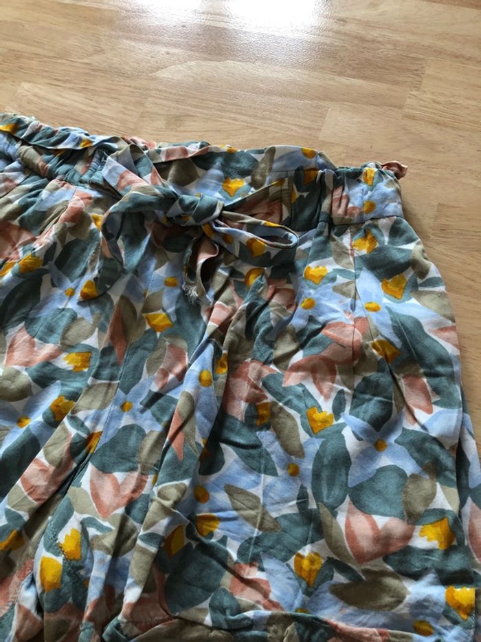 short à fleurs - feuillage – Taille S - photo numéro 2
