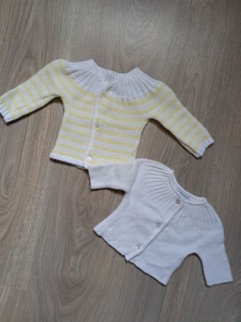 Lot de 2 brassières bébé 