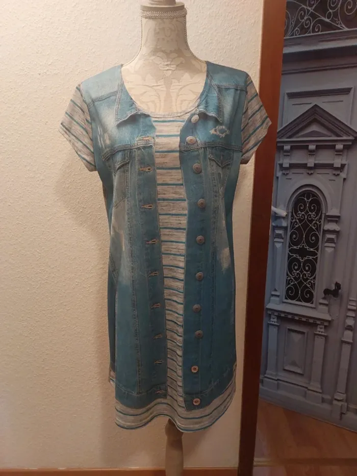 T-shirt imprimé faux ensemble jean