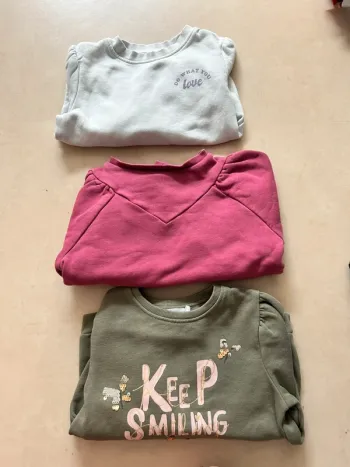 Lot de 3 pulls Sweat fille taille 6 ans orchestra et kiabi