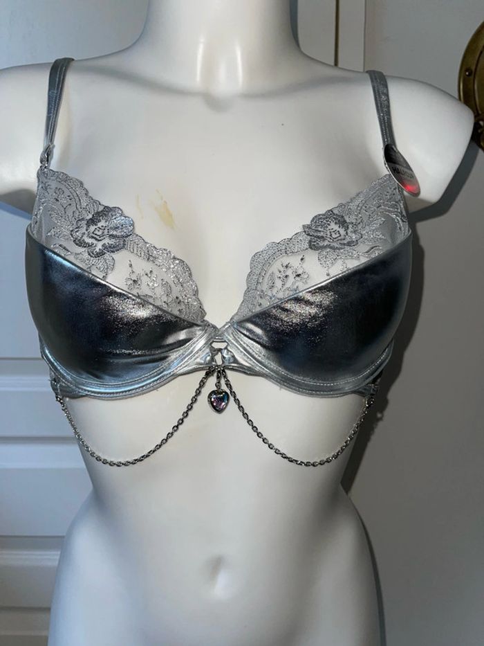 Soutien-gorge argenté - photo numéro 6