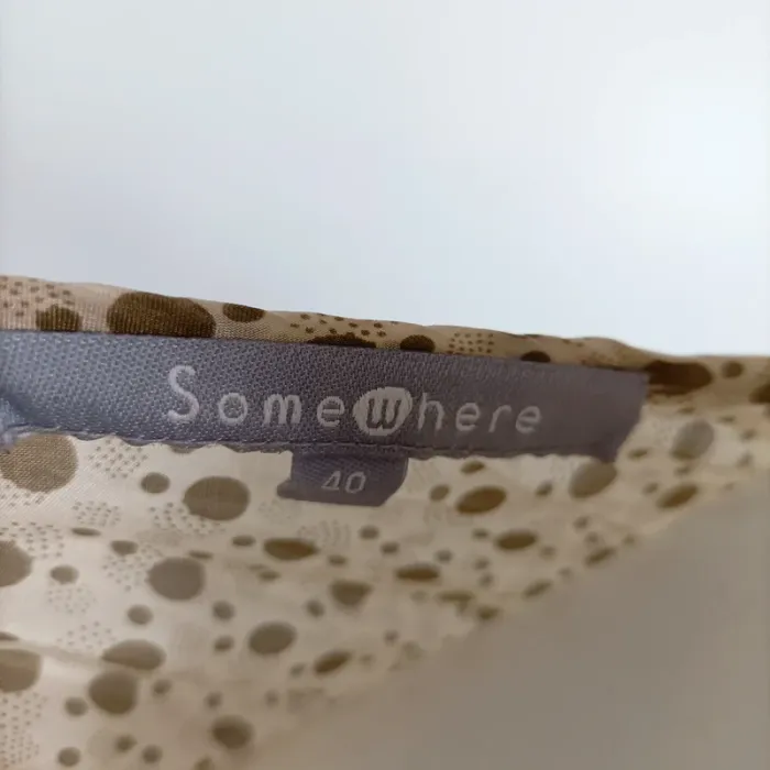 Haut fluide Somewhere imprimé pois beige noué à la taille, col V, T40 A1577 - photo numéro 5