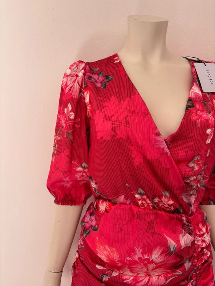 🌺Robe froncée manche 3/4 rose au motif fleuris Taille L/40🌺 - photo numéro 2