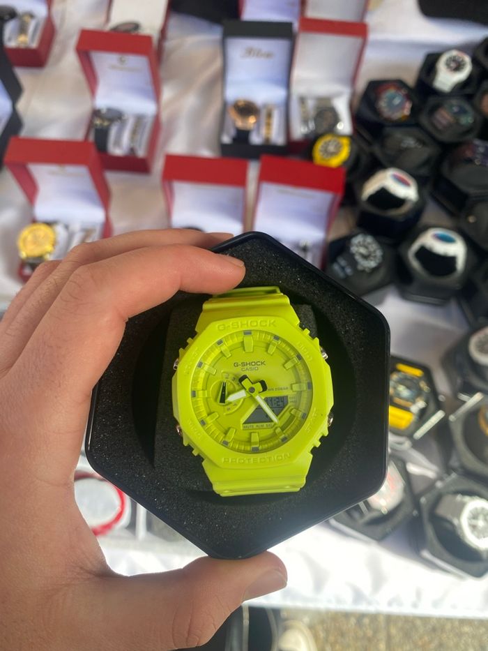 Montre G Shock jaune fluo