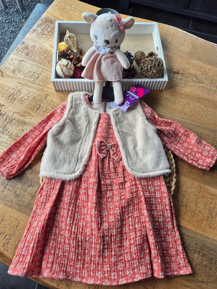 Ensemble Bébé Fille robe et gilet 24 Mois