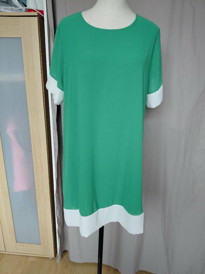 Très jolie robe d'été femme T U - photo numéro 7