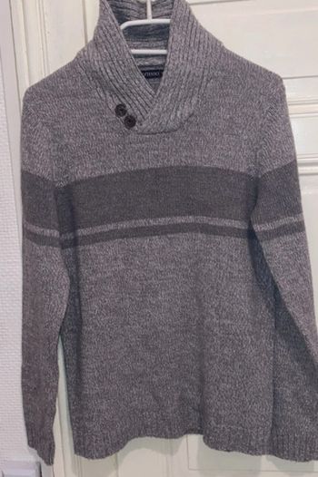 Pull gris