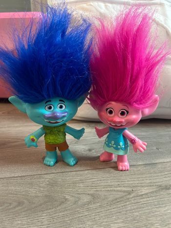 Lot Poppy et branche « les Trolls »