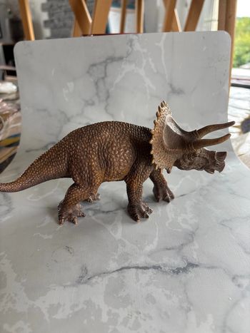 Tricératops Schleich
