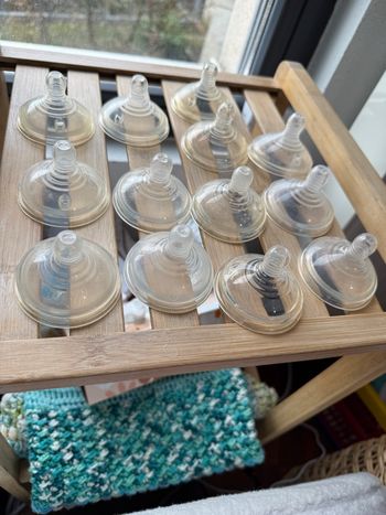 Lot de tétines tommee tippee 