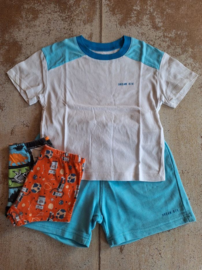 Ensemble t-shirt et short H&M - 4 ans