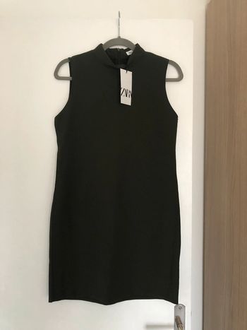 Superbe belle robe à col cheminée kaki Zara neuve avec étiquette taille S