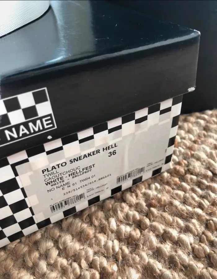 Chaussures plato sneaker No Name x Hellfest édition collector pointure 36 - photo numéro 11