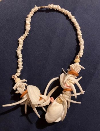 Collier coquillages