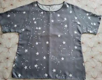 Haut gris  à  imprimé  étoilé femme taille 2XL
